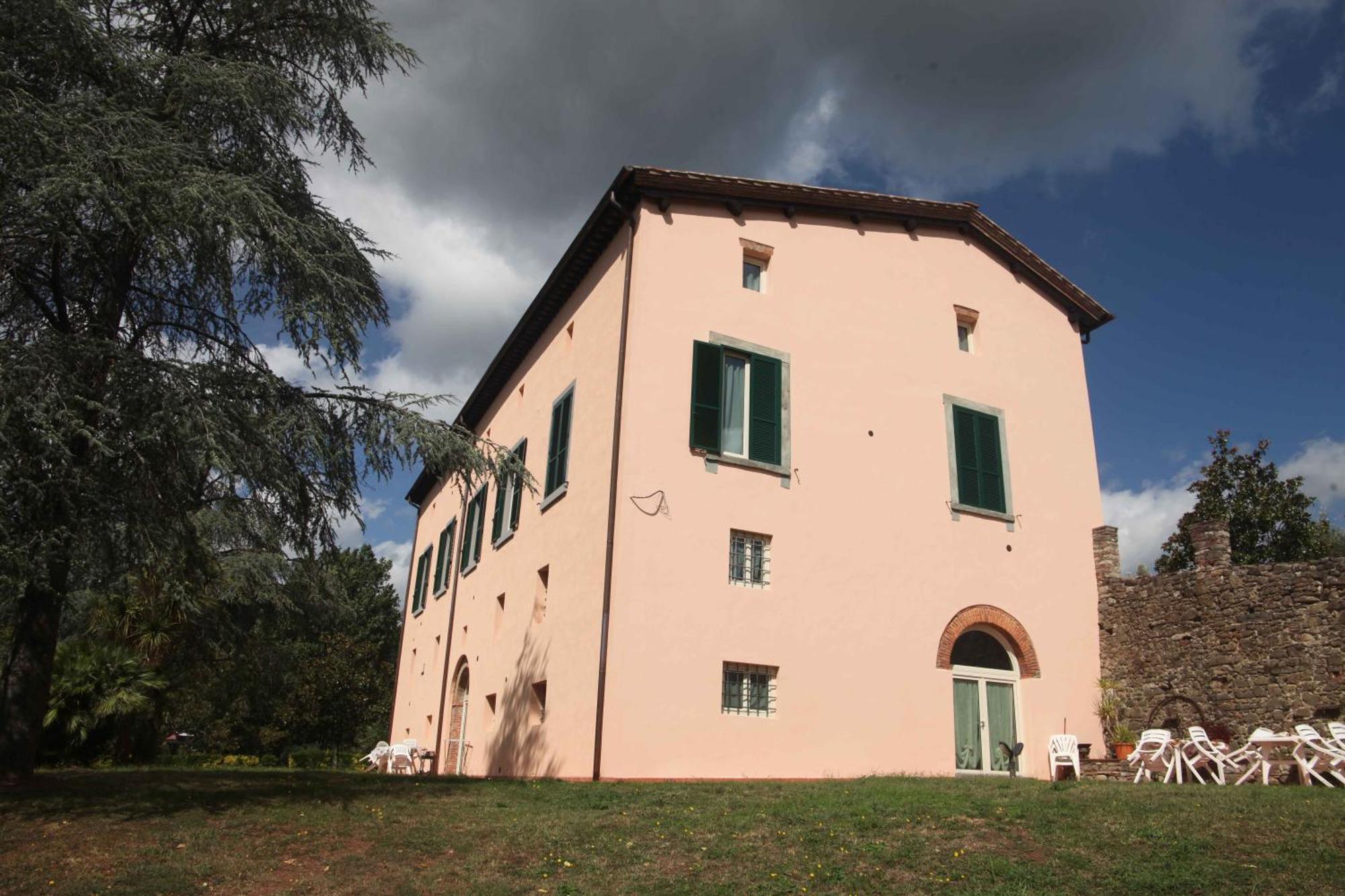 Bed And Breakfast Villa Torre Degli Onesti Apartments Lukka Zewnętrze zdjęcie